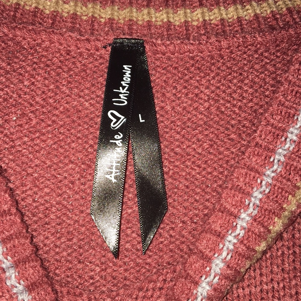 Attitude Unknown Sweater - Picture 4 of 7